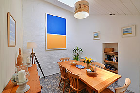 Farm Cottage - dining room