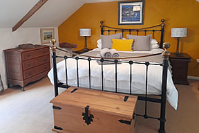 River Cottage - double bedroom
